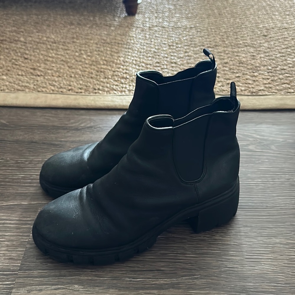 Steve Madden Howlers